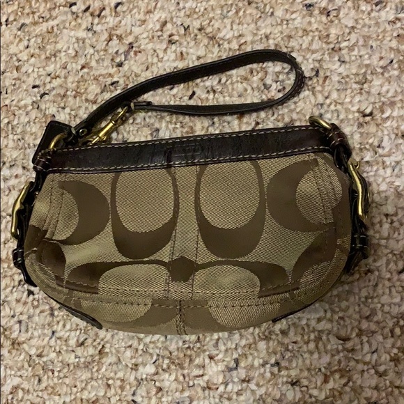 Coach Wristlet to Convertible Small Purse